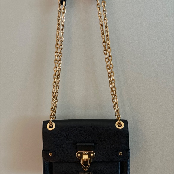 Brand new Louis Vuitton Vavin BB Bag - Picture 2 of 13